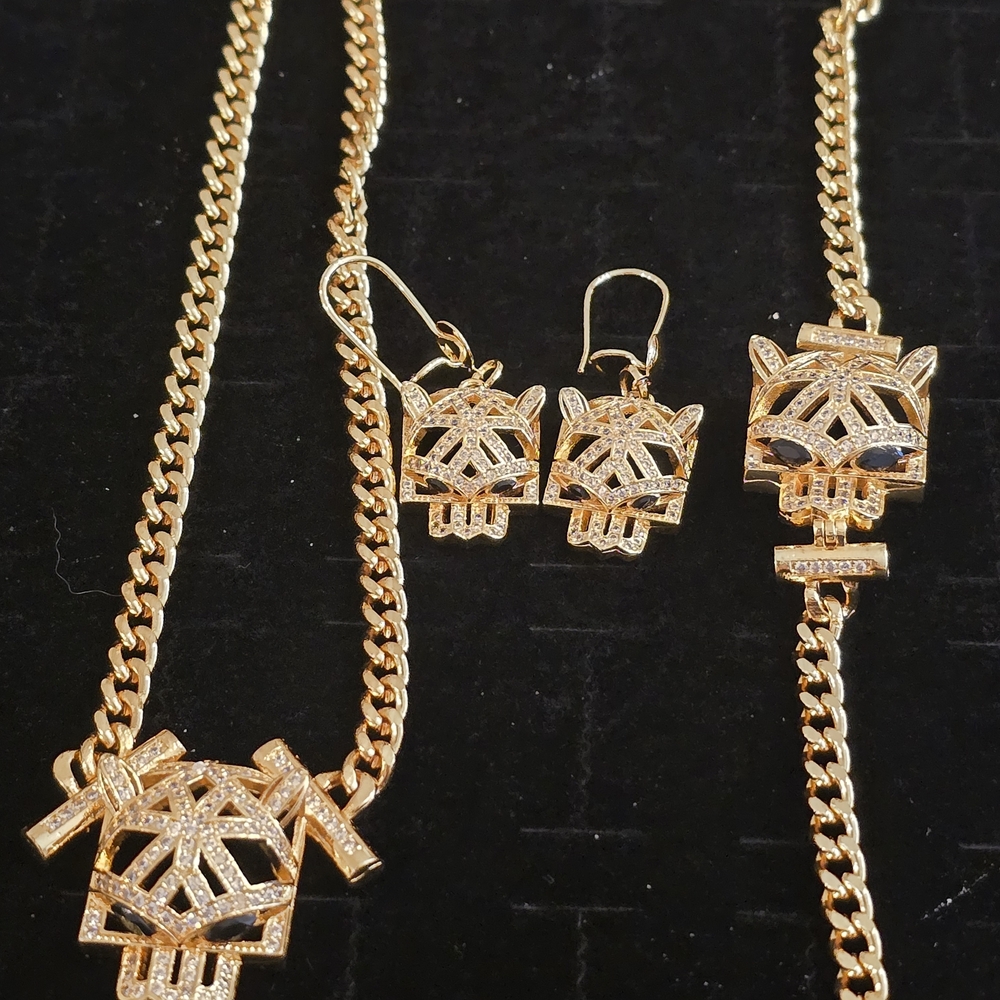 Gold Cat Jewelry Set